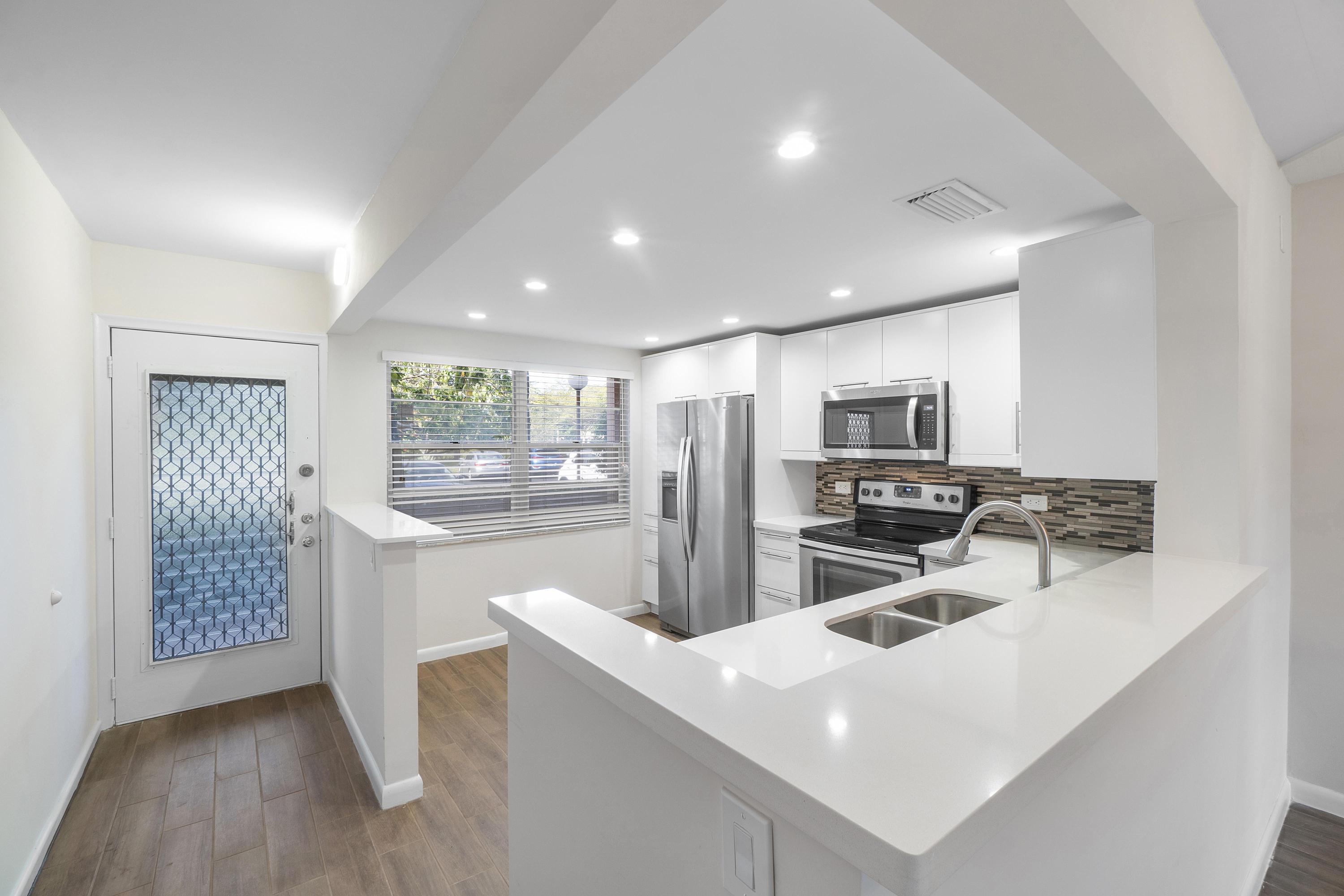 1804 Eleuthera Point, Unit E1 Coconut Creek, FL 33066 - Photo 11 of 49 1804 Eleuthera E1_07