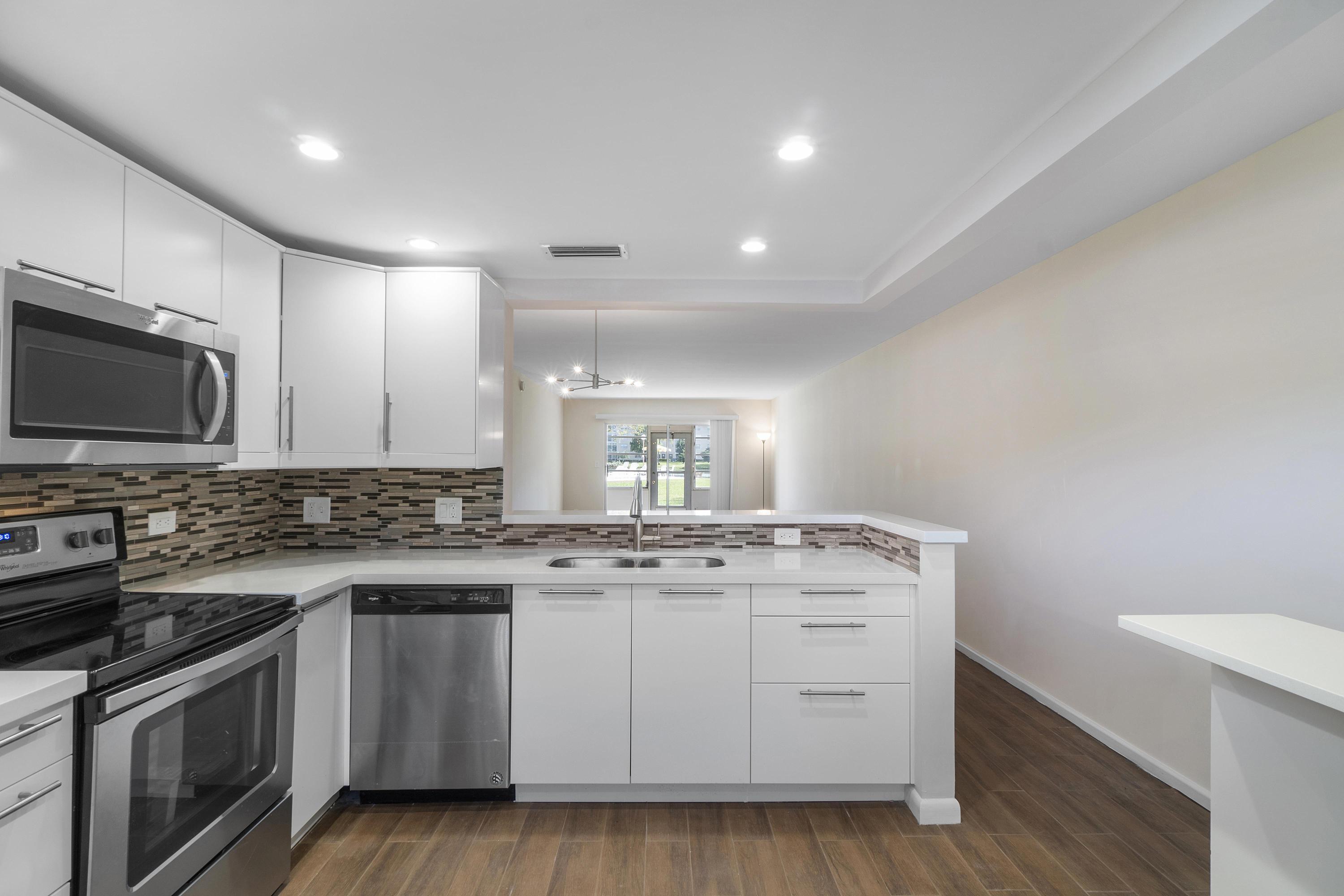 1804 Eleuthera Point, Unit E1 Coconut Creek, FL 33066 - Photo 13 of 49 1804 Eleuthera E1_10