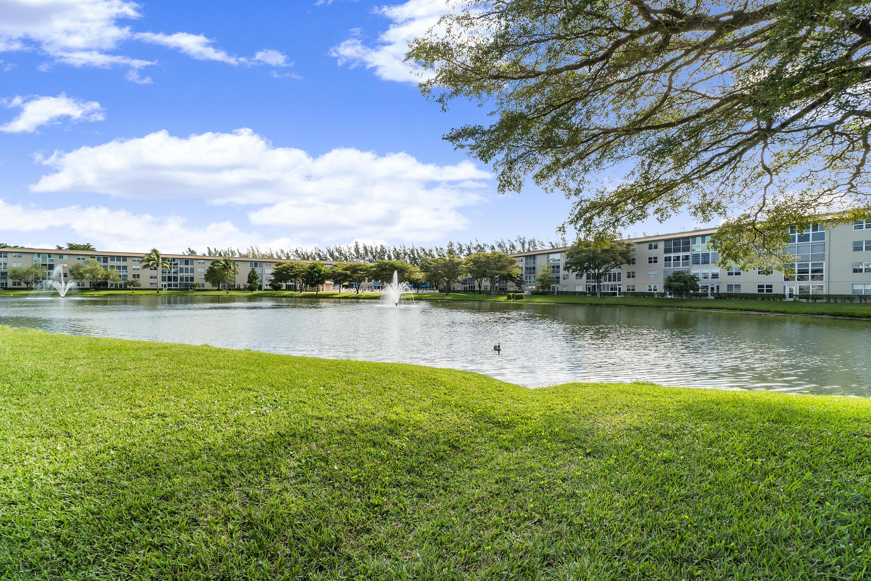 1804 Eleuthera Point, Unit E1 Coconut Creek, FL 33066 - Photo 38 of 49 1804 Eleuthera E1_17