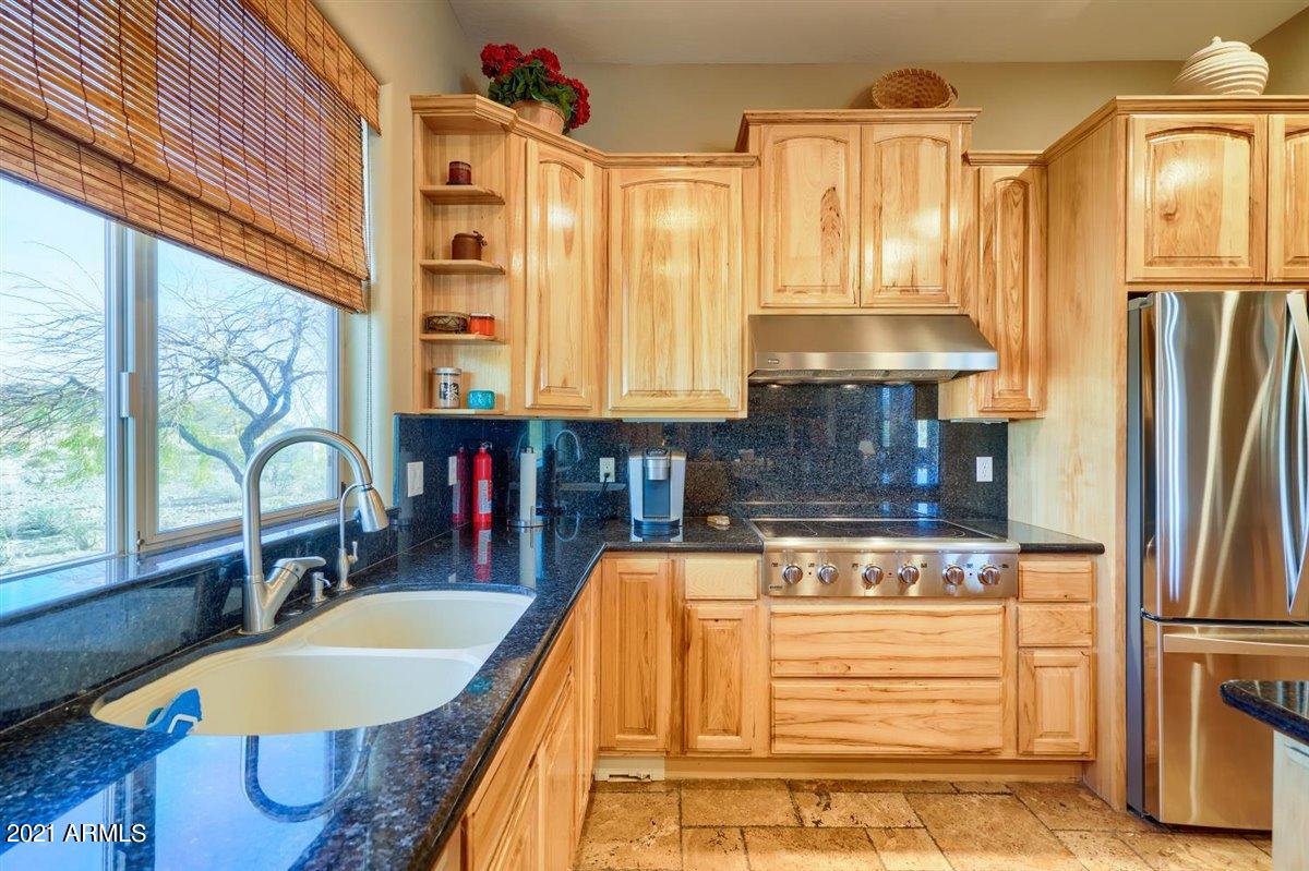 16178 West Peak View Road Surprise, AZ 85387 - Photo 13 of 43 20-Kitchen