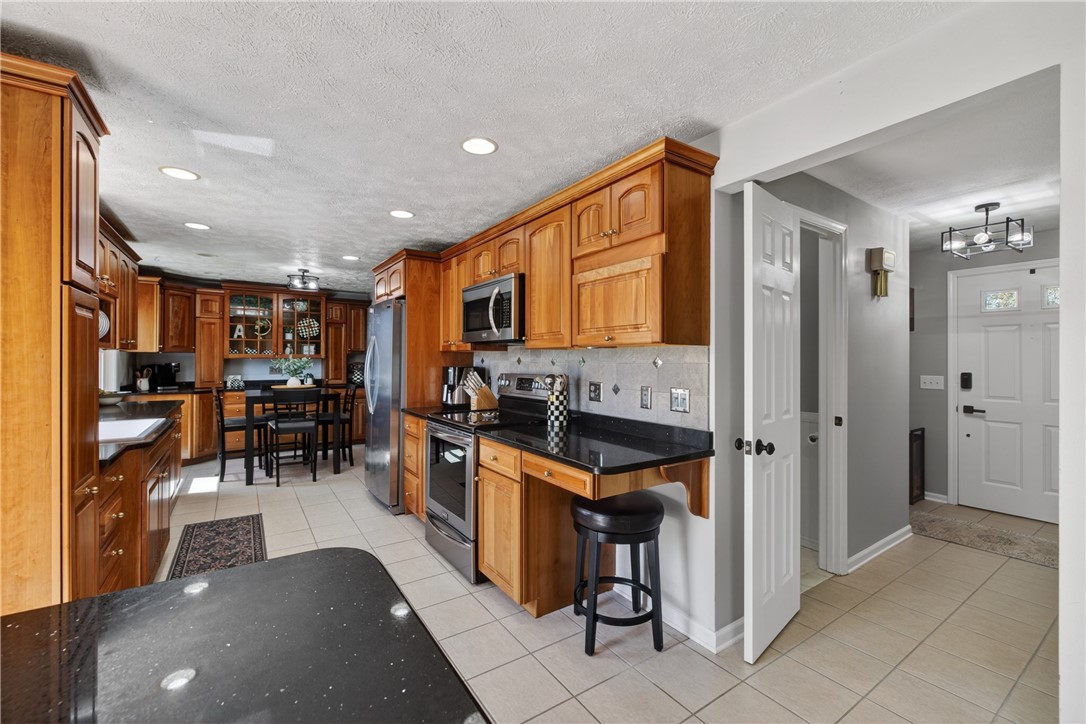 725 Macedon Center Road Perinton, NY 14450 - Photo 13 of 42