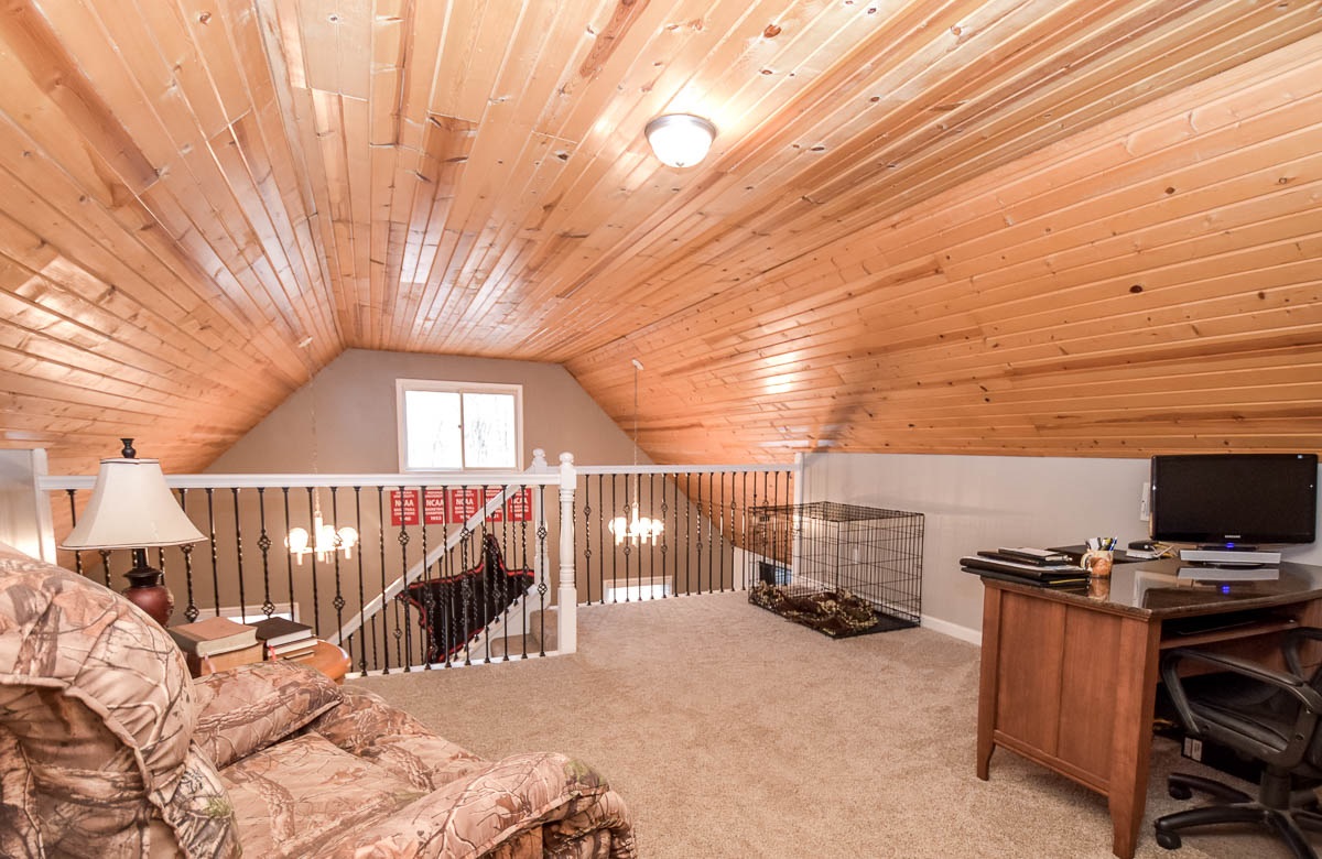 6926 North Maple Grove Road Bloomington, IN 47404 - Photo 18 of 33