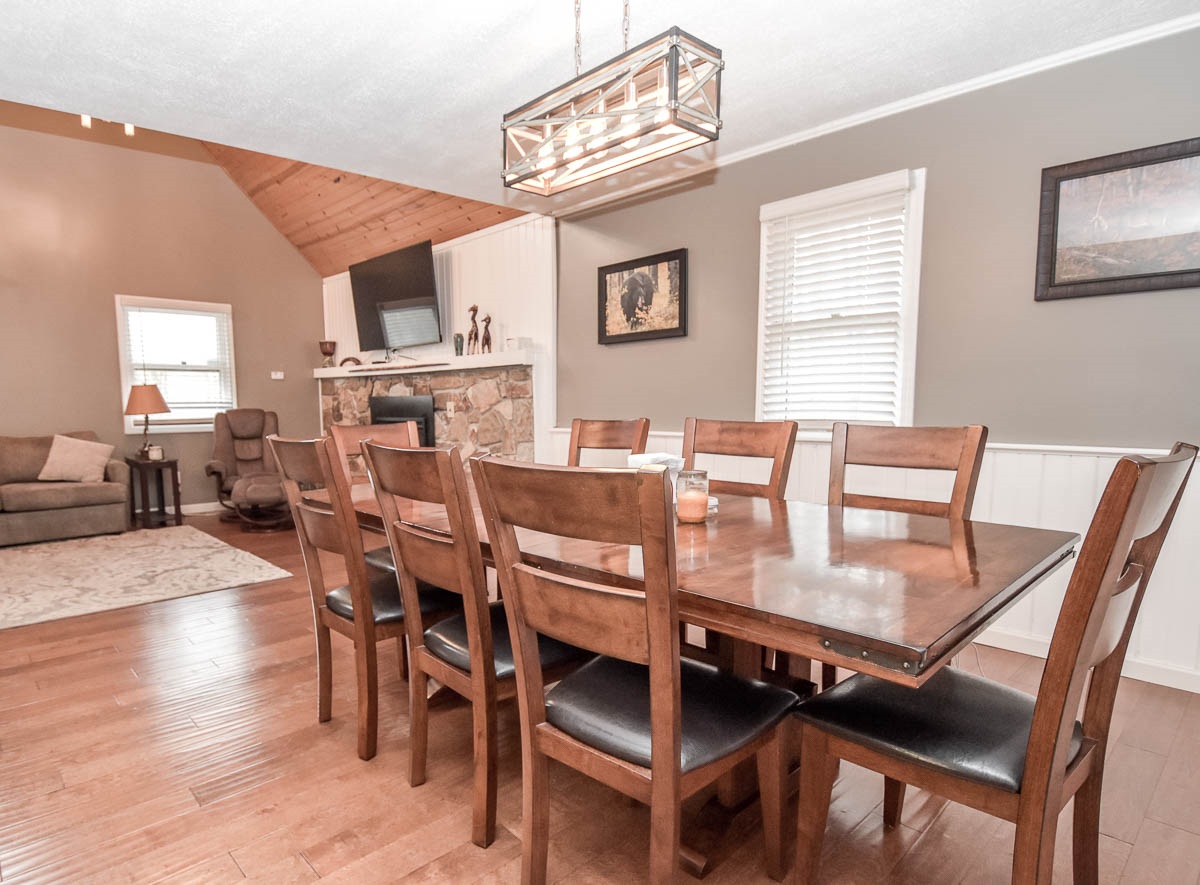 6926 North Maple Grove Road Bloomington, IN 47404 - Photo 8 of 33