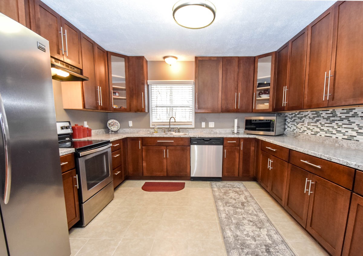 6926 North Maple Grove Road Bloomington, IN 47404 - Photo 10 of 33