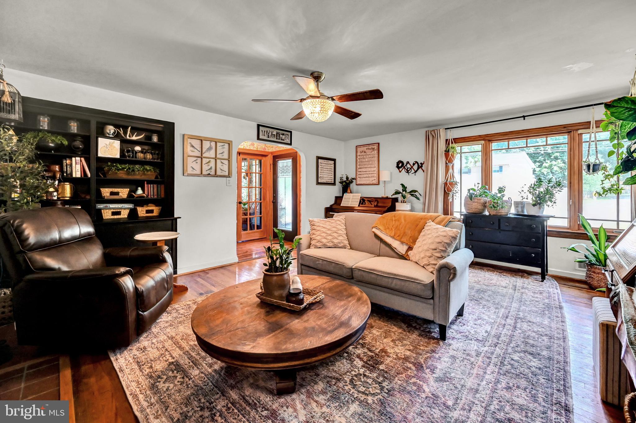 850 Locust Grove Road York, PA 17402 - Photo 4 of 43 Gallery Image 4