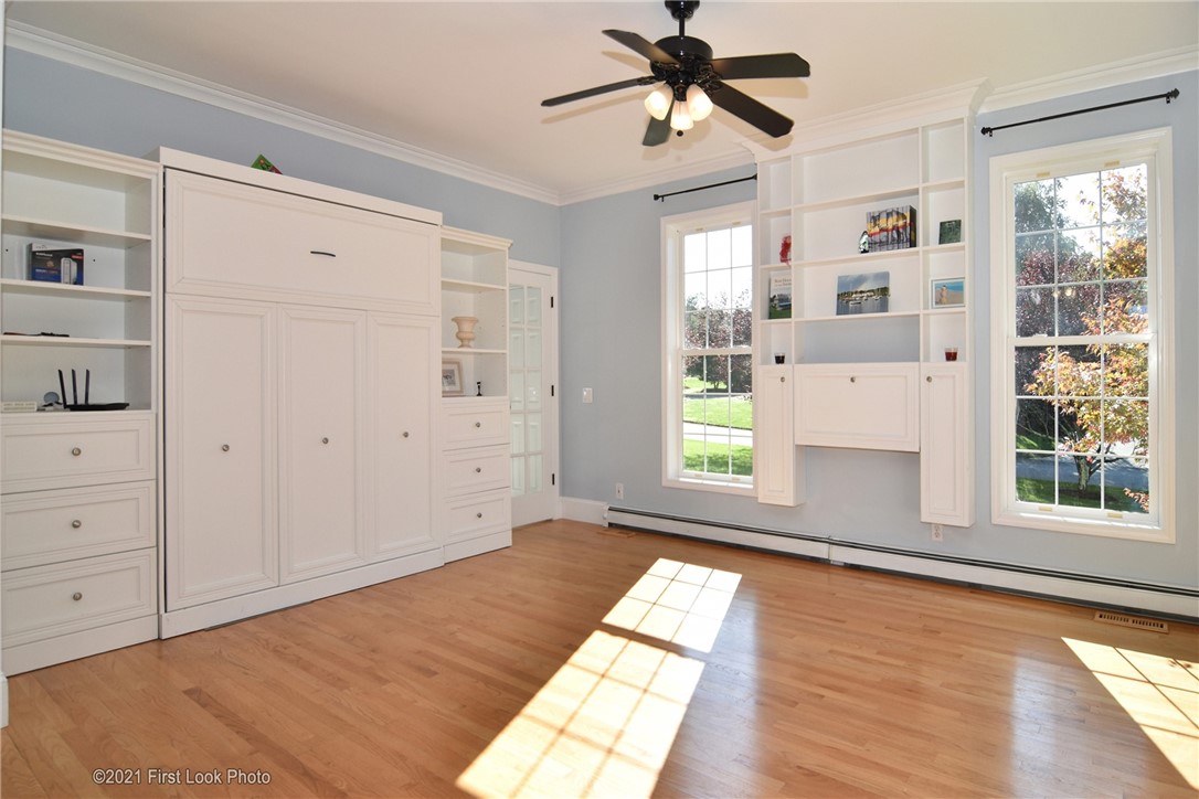 3 Freeborn Road Bristol, RI 02809 - Photo 16 of 33 Family Room/Library/Murphy Bed