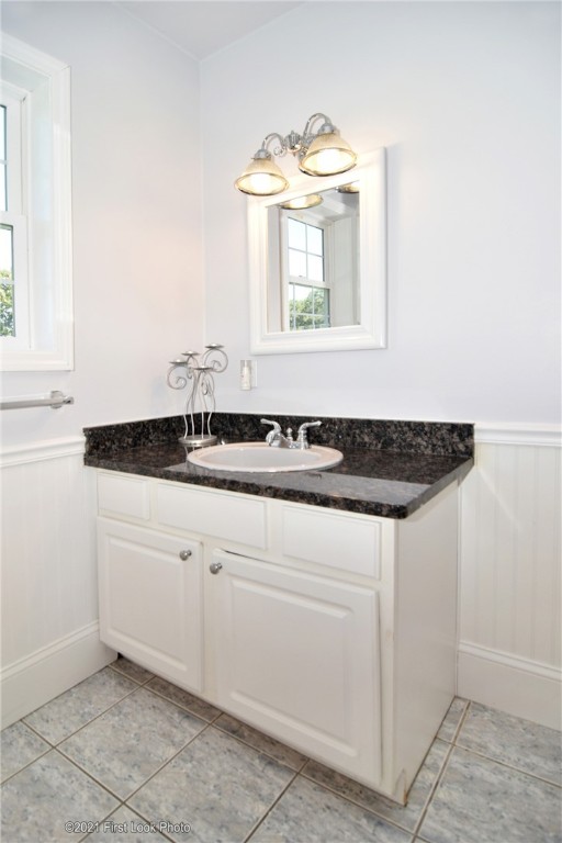 3 Freeborn Road Bristol, RI 02809 - Photo 31 of 33 First Floor Half Bath