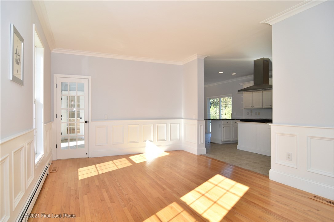 3 Freeborn Road Bristol, RI 02809 - Photo 10 of 33