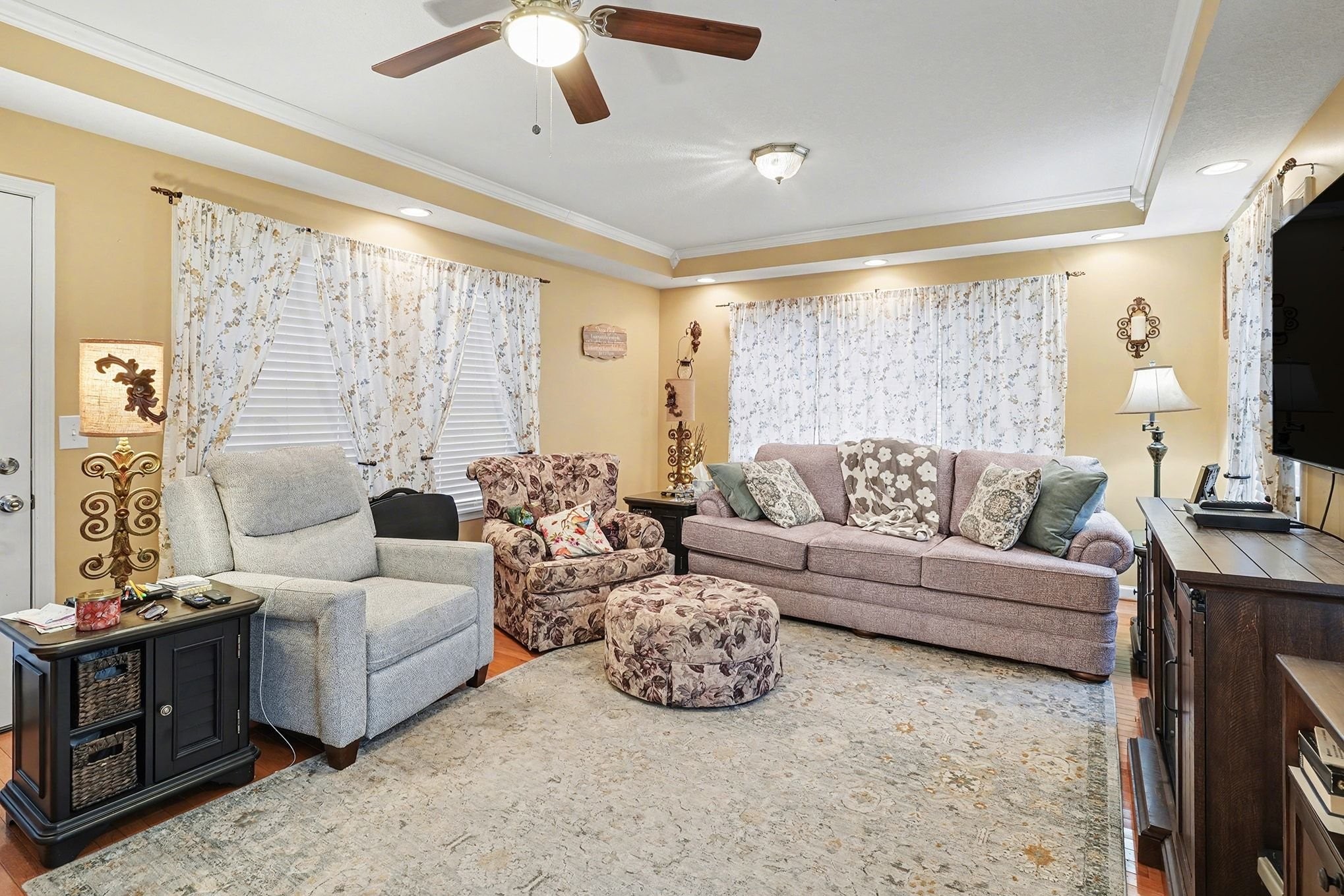 4918 Woodrow Road Woodlawn, TN 37191 - Photo 7 of 28 a living room with furniture and a large window