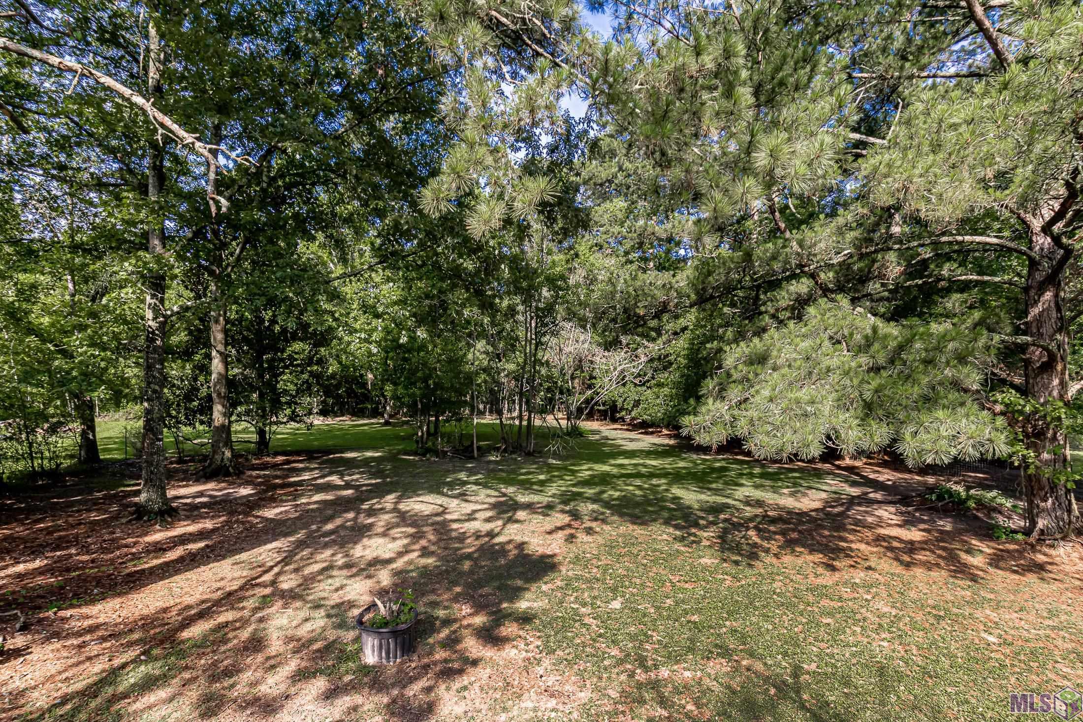 11155 Sullivan Road Central, LA 70818 - Photo 32 of 36