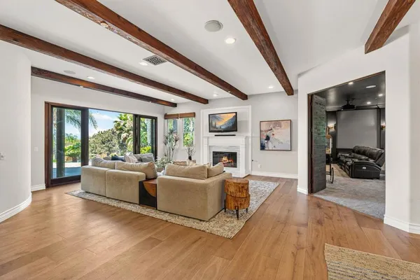 $5,650,000 | 3472 Calle Margarita, Encinitas, CA 92024