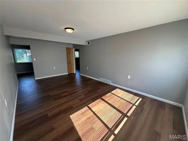 $975 | 14 Bruce Drive, Unit 4, Florissant, MO 63031