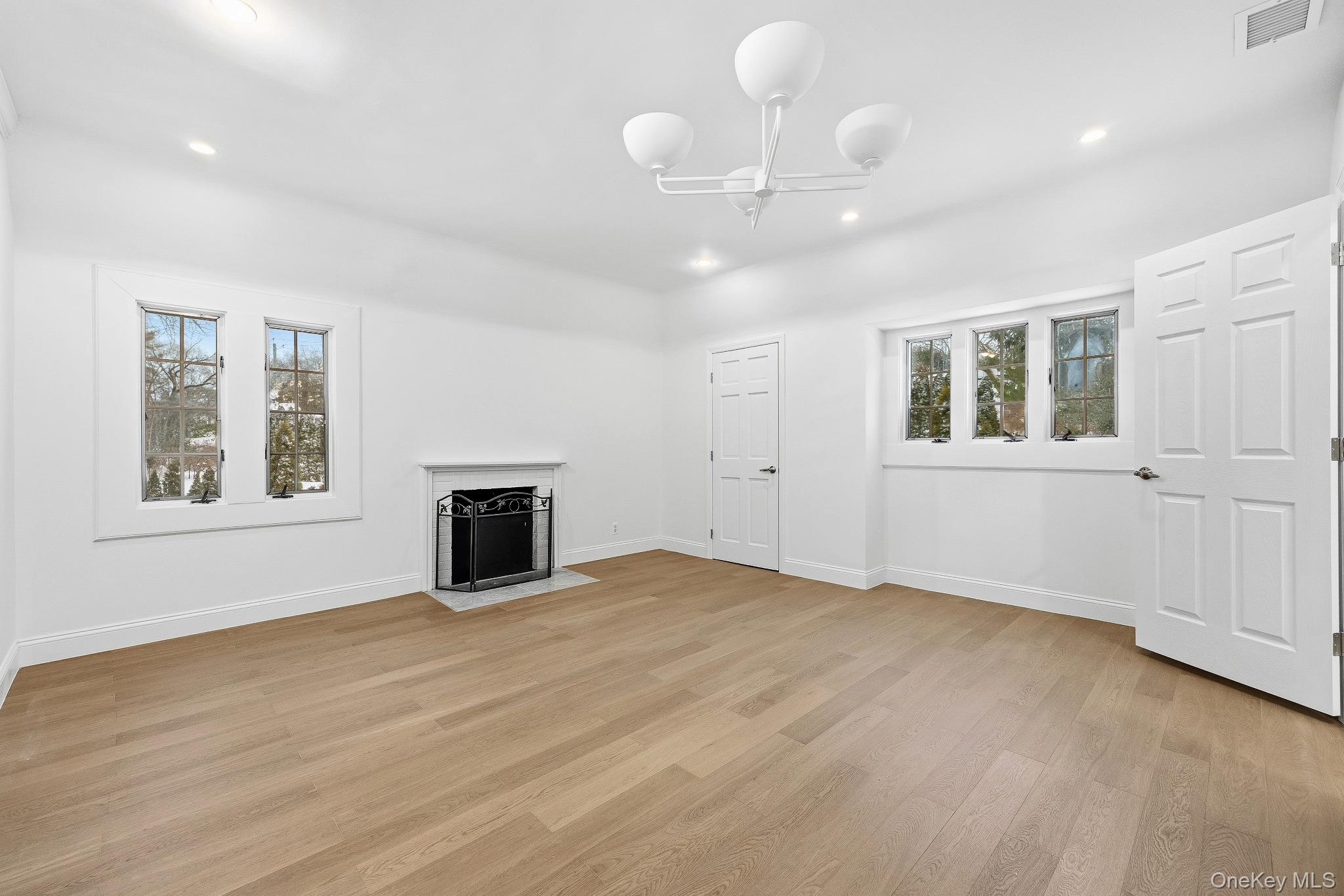 2 Wynmor Road Scarsdale, NY 10583 - Photo 25 of 38