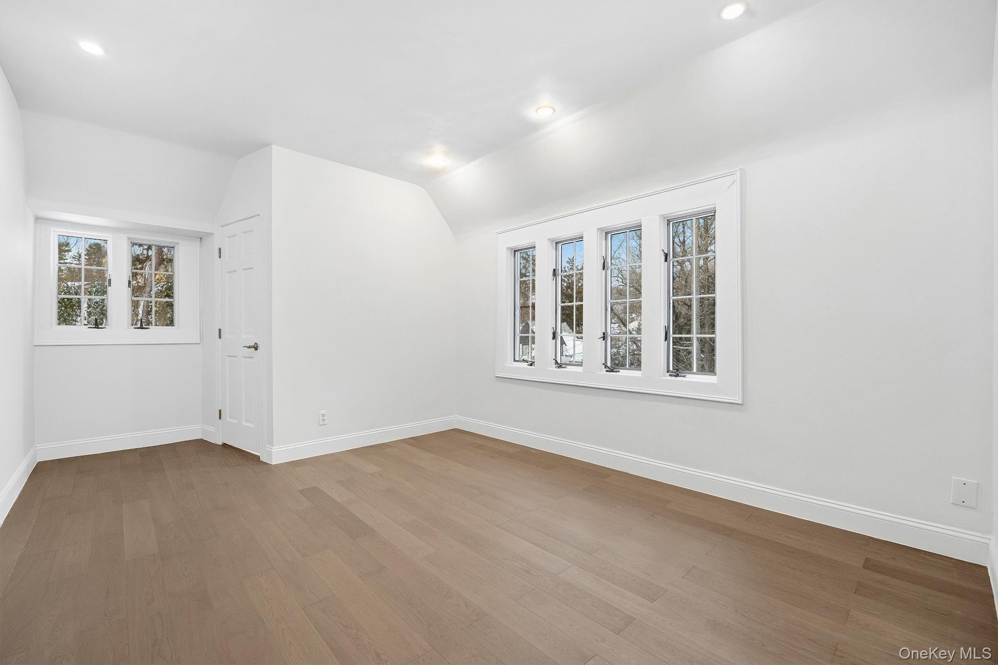 2 Wynmor Road Scarsdale, NY 10583 - Photo 29 of 38