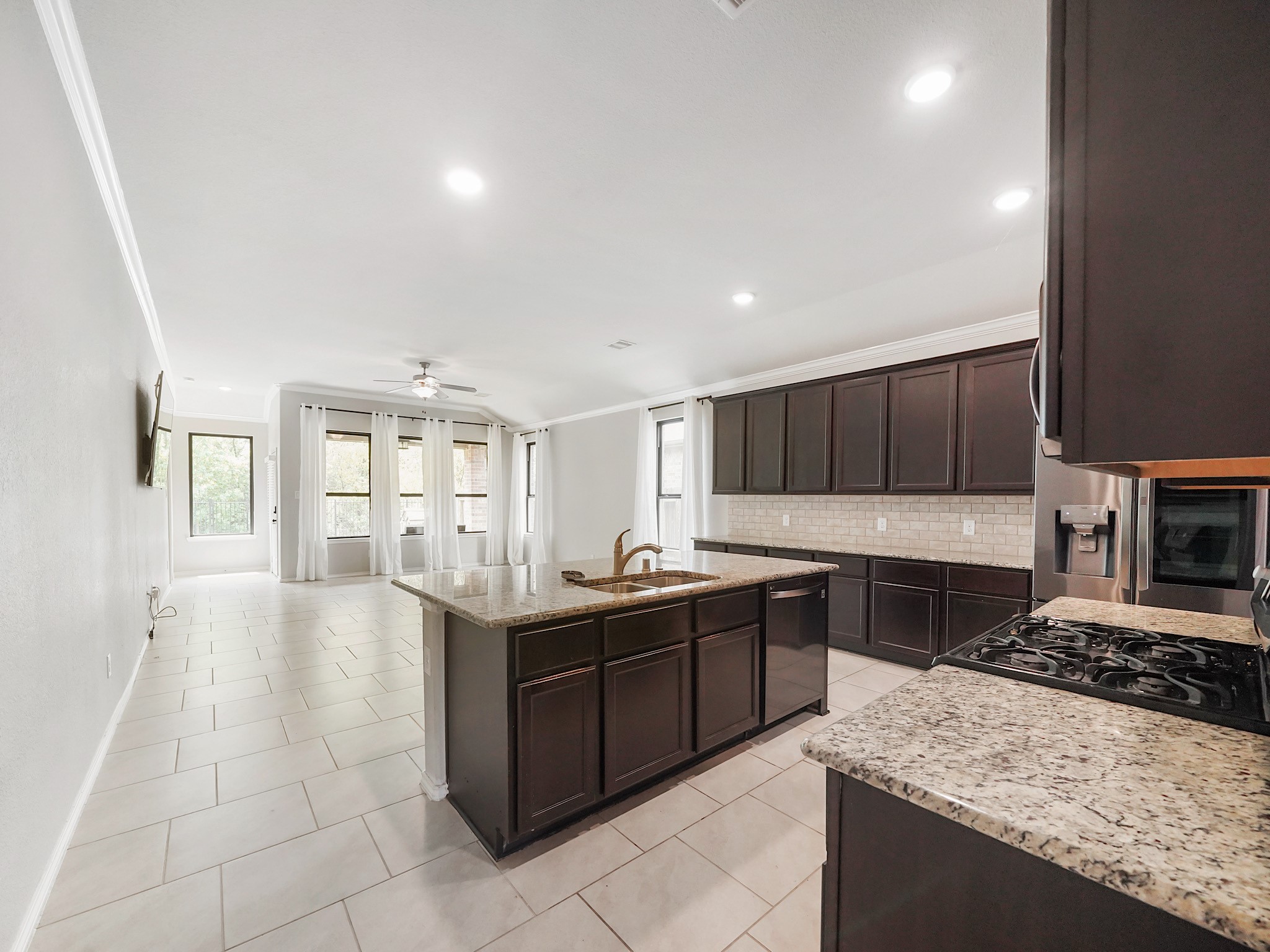 5231 Pointe Spring Crossing Spring, TX 77389 - Photo 9 of 34