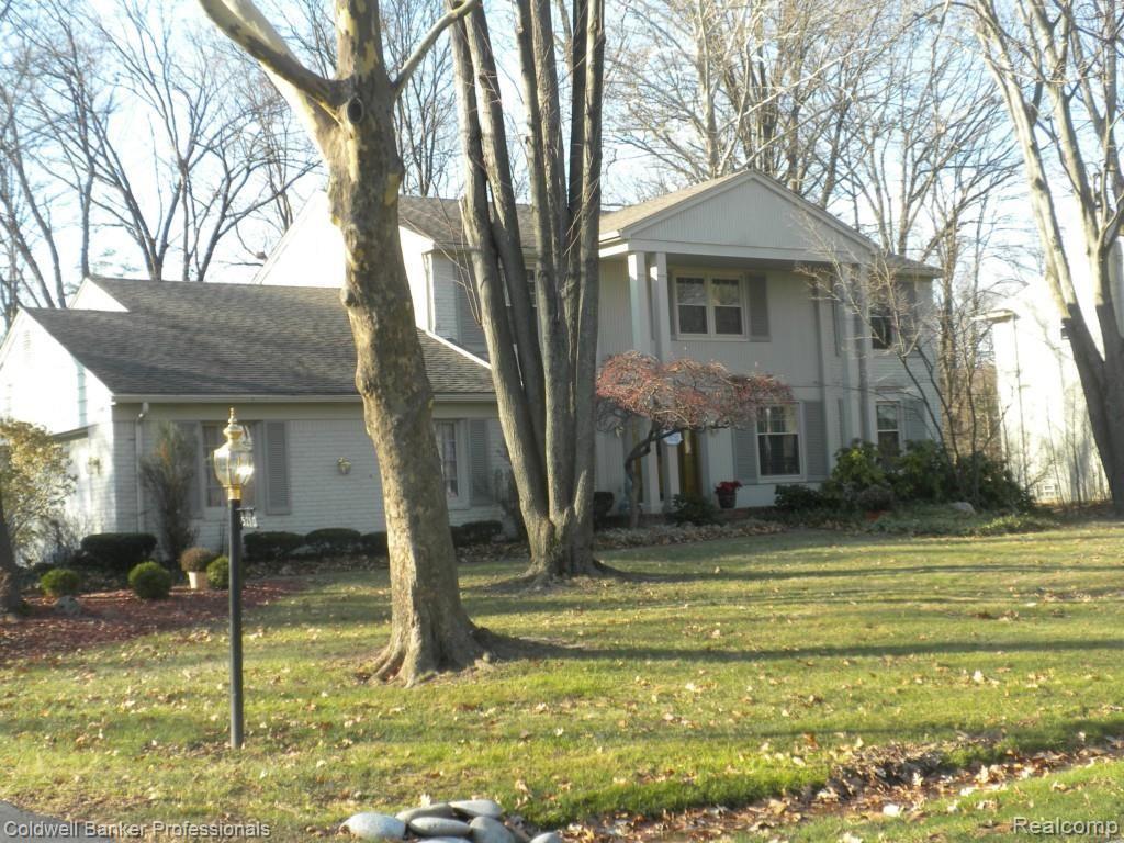 5210 Echo Road Bloomfield Hills, MI 48302 - Photo 2 of 30 DSCN5682.jpg