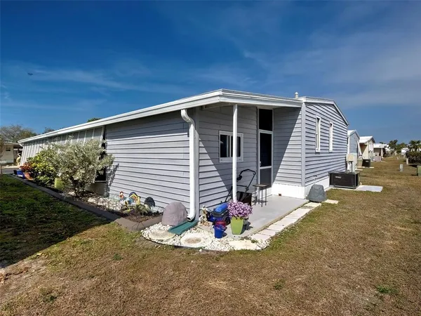 $225,000 | 252 Sun Air Circle, Osprey, FL 34229