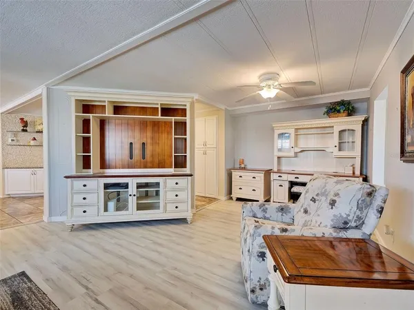 $225,000 | 252 Sun Air Circle, Osprey, FL 34229