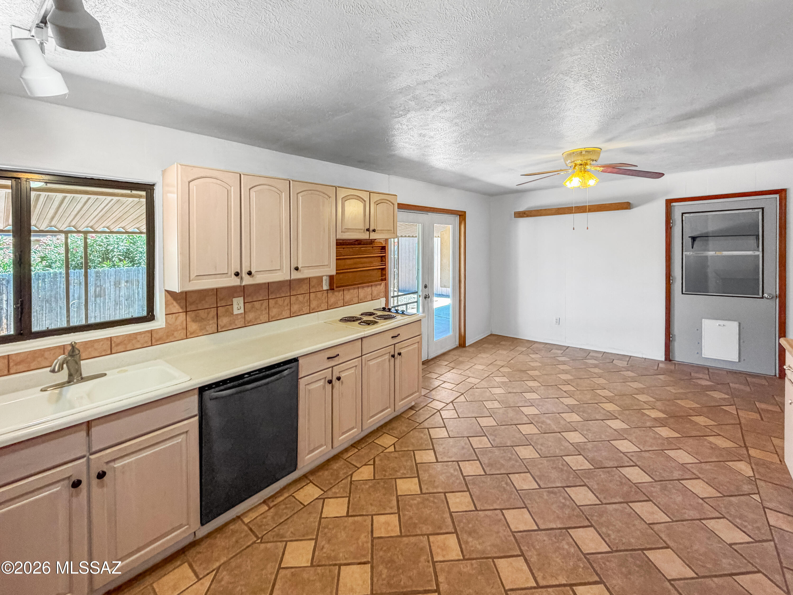 355 Hartford Road Kearny, AZ 85137 - Photo 9 of 21