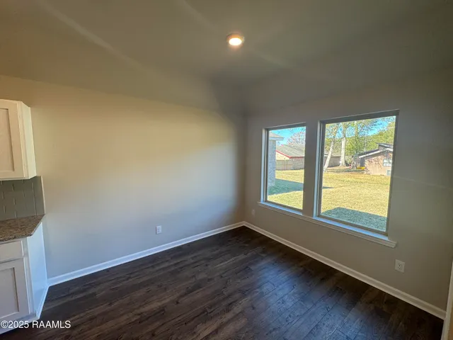 $1,800 | 331 White Pine Drive, Lafayette, LA 70501