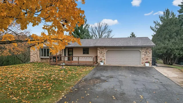 $489,900 | 719 Countryview Circle, Hudson, WI 54016