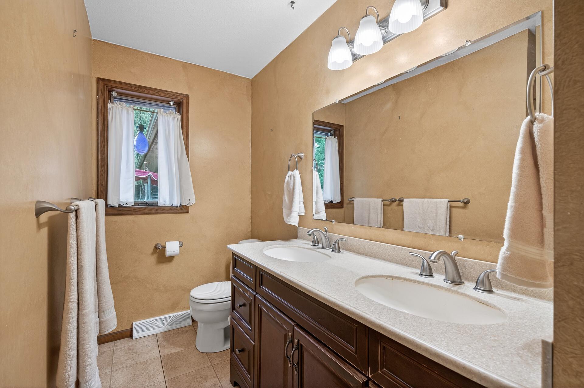 719 Countryview Circle Hudson, WI 54016 - Photo 22 of 44