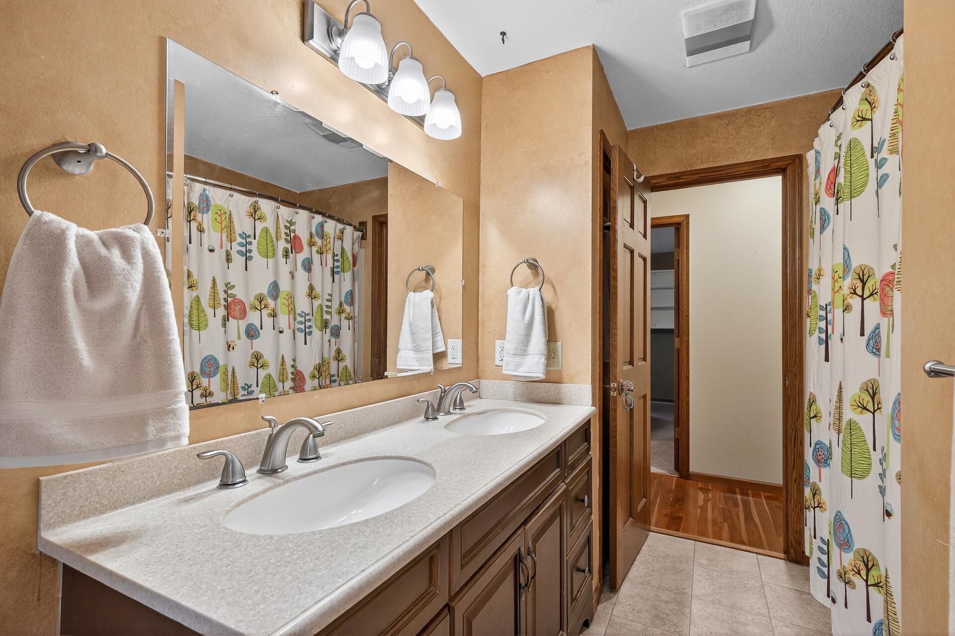 719 Countryview Circle Hudson, WI 54016 - Photo 23 of 44