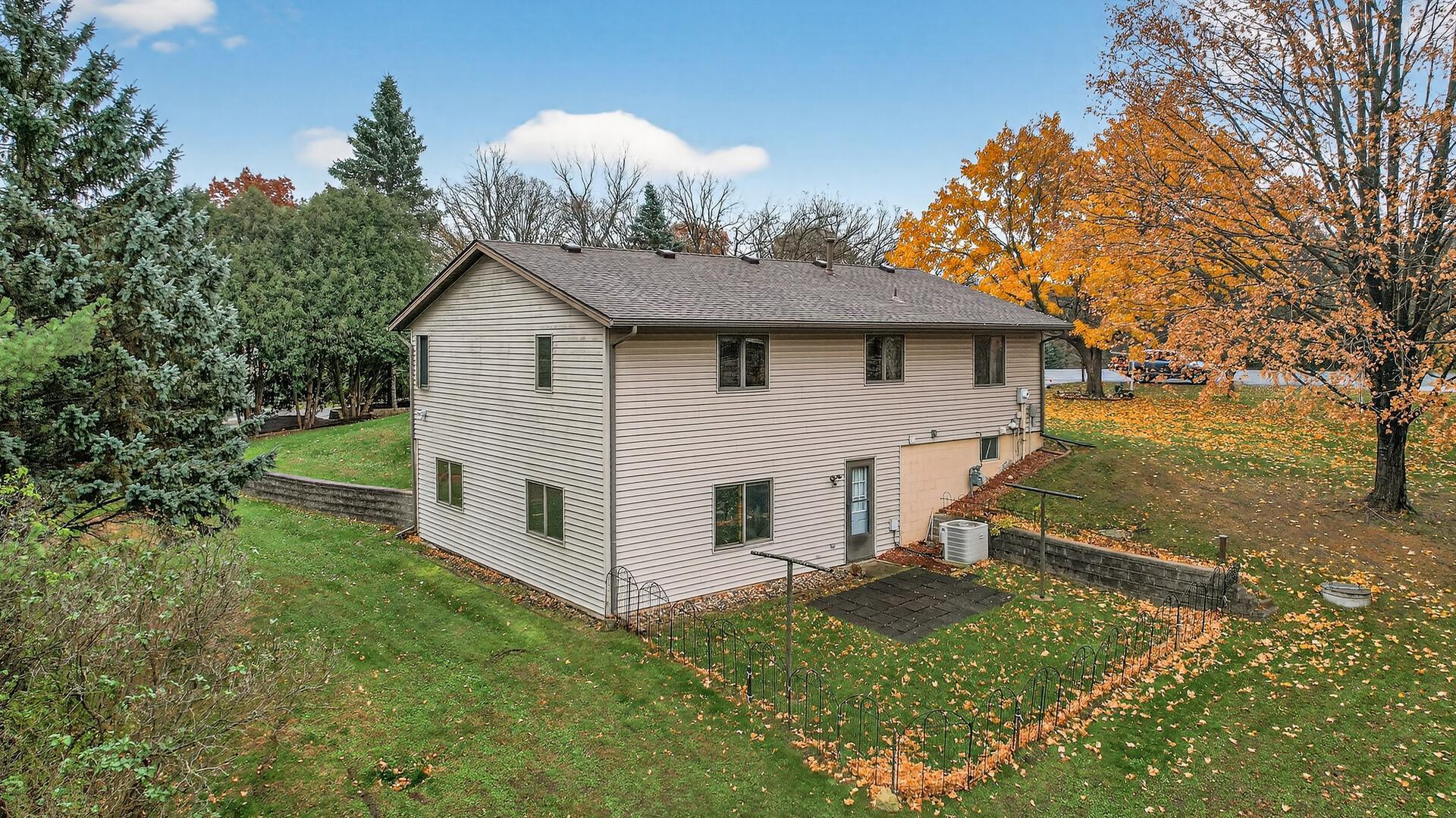 719 Countryview Circle Hudson, WI 54016 - Photo 33 of 44