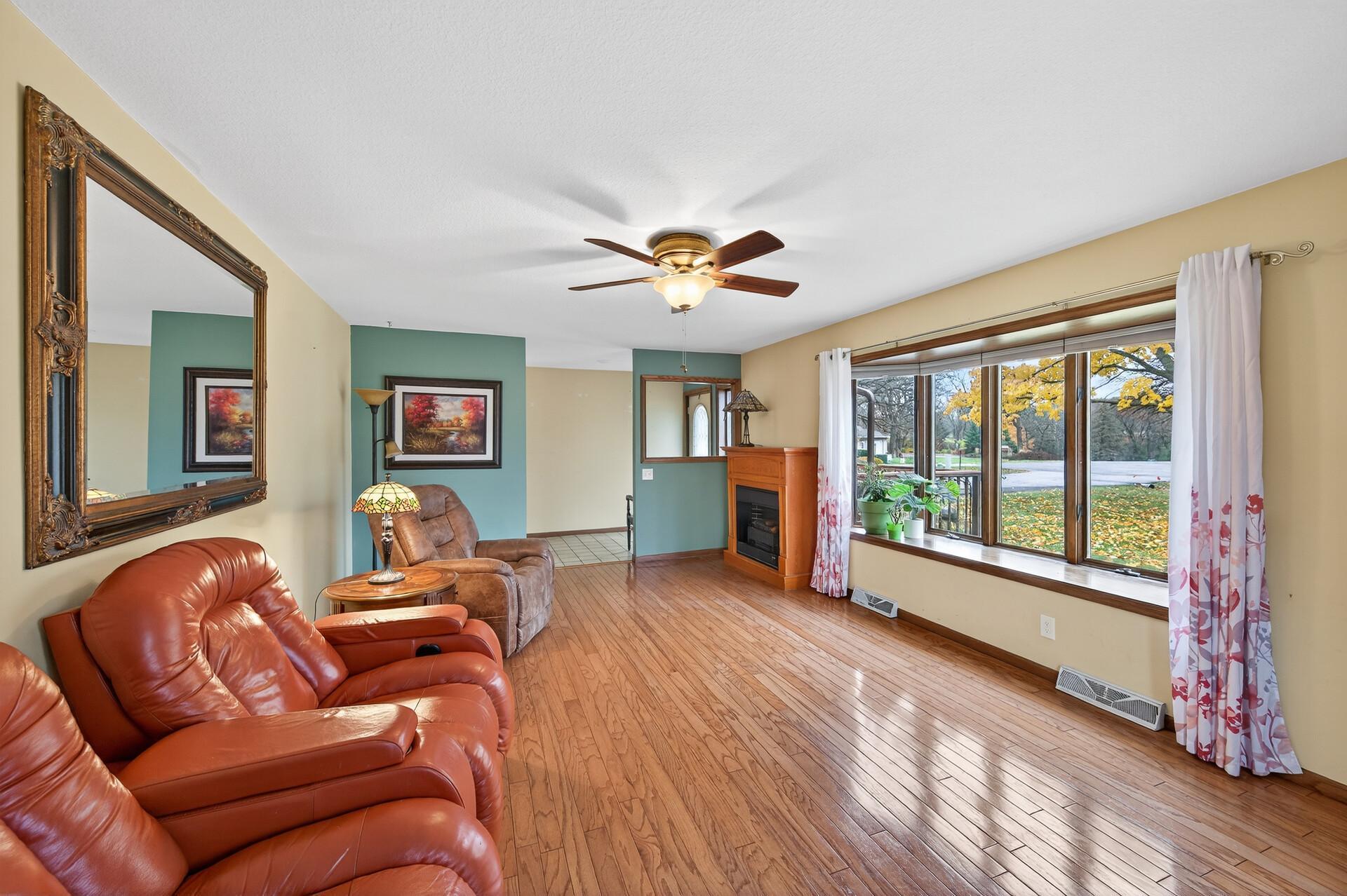 719 Countryview Circle Hudson, WI 54016 - Photo 7 of 44