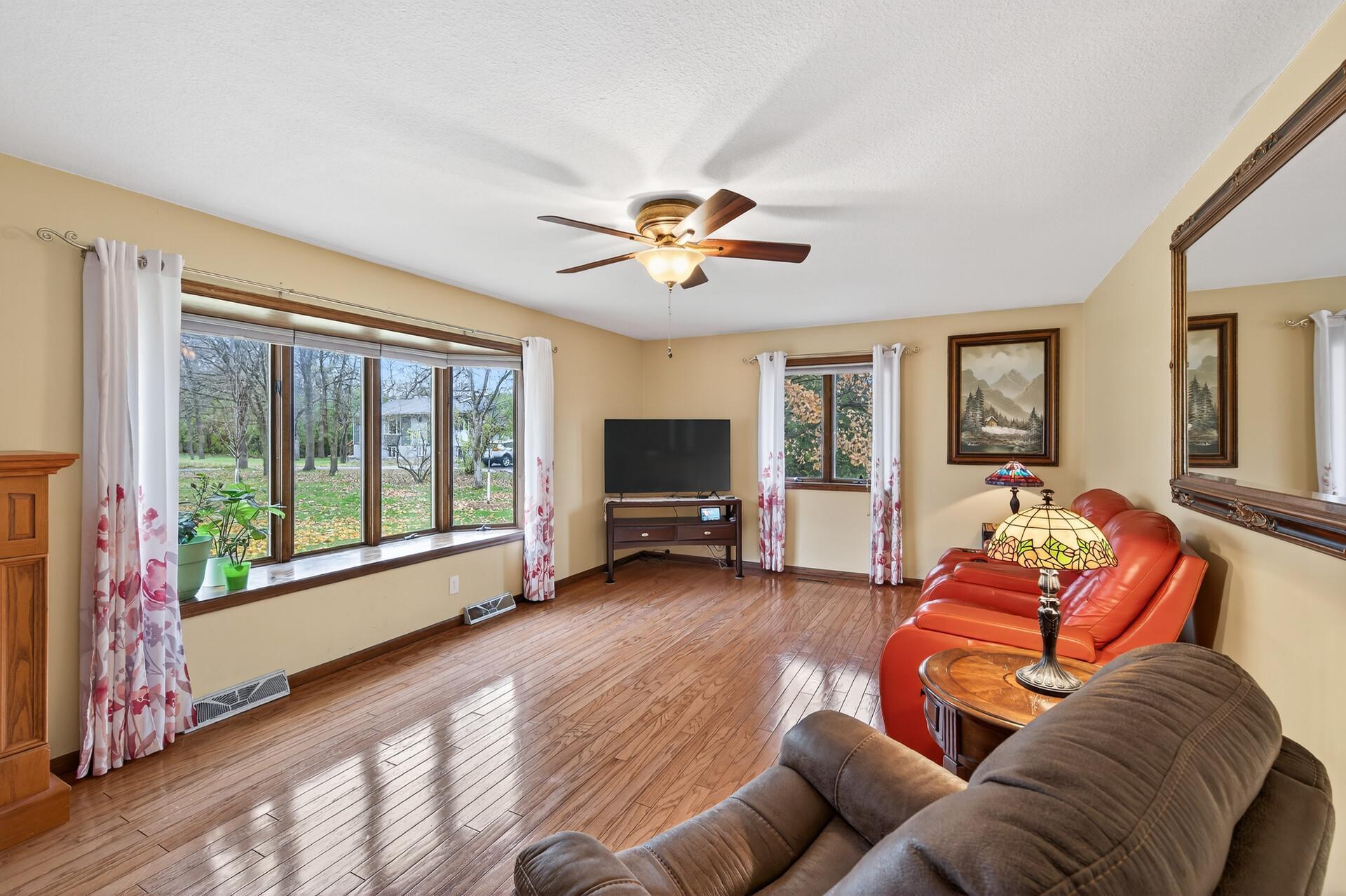 719 Countryview Circle Hudson, WI 54016 - Photo 9 of 44