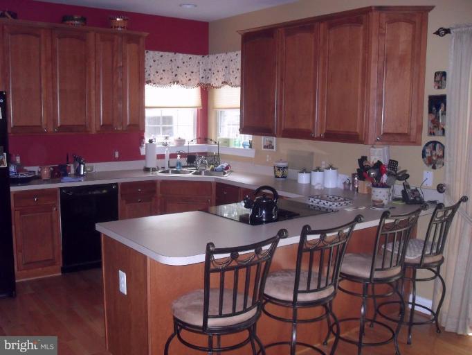 8434 Alvin Road Pasadena, MD 21122 - Photo 5 of 29 Kitchen