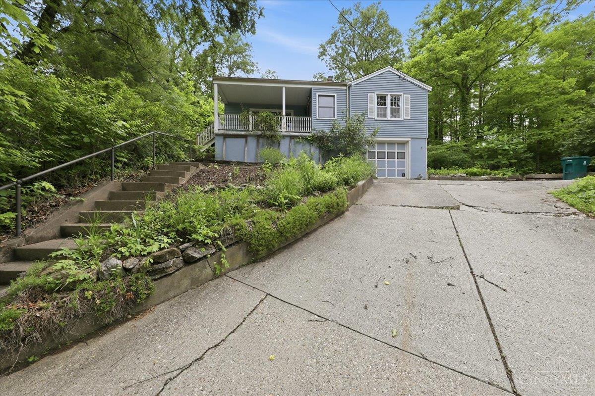 5246 Shepherd Road Cincinnati, OH 45223 - Photo 1 of 34