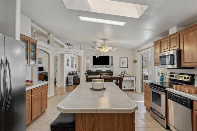 $375,000 | 10165 North Lake Circle, Kemp, TX 75143