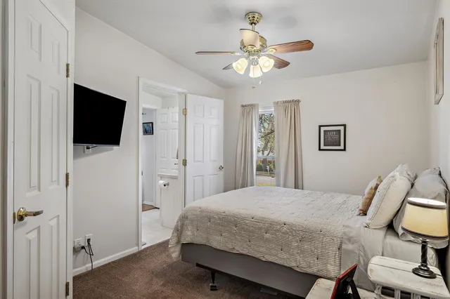 $375,000 | 10165 North Lake Circle, Kemp, TX 75143