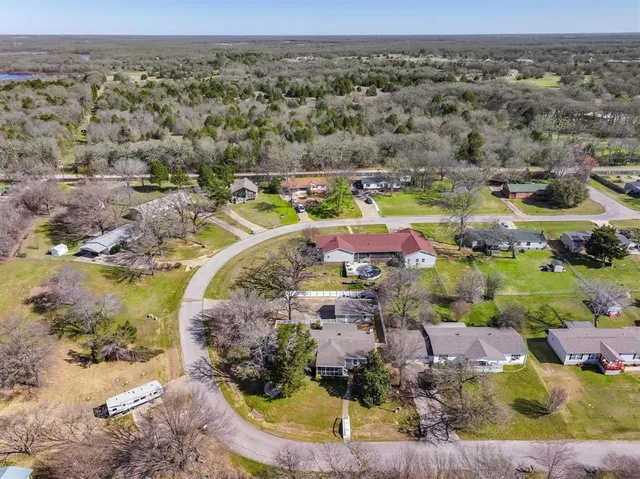 $375,000 | 10165 North Lake Circle, Kemp, TX 75143