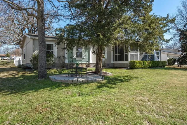 $375,000 | 10165 North Lake Circle, Kemp, TX 75143