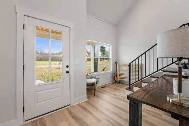 $899,000 | 73 Cypress Point Drive, Winchester, TN 37398