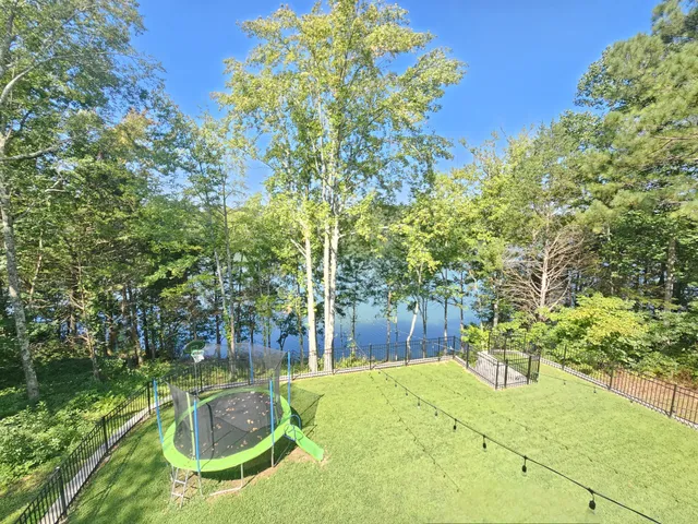 $899,000 | 73 Cypress Point Drive, Winchester, TN 37398