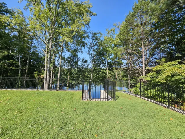 $899,000 | 73 Cypress Point Drive, Winchester, TN 37398