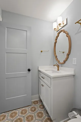 $899,000 | 73 Cypress Point Drive, Winchester, TN 37398