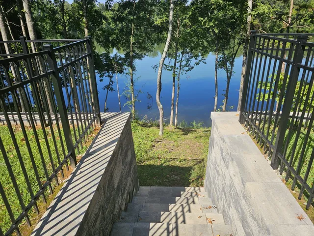 $899,000 | 73 Cypress Point Drive, Winchester, TN 37398