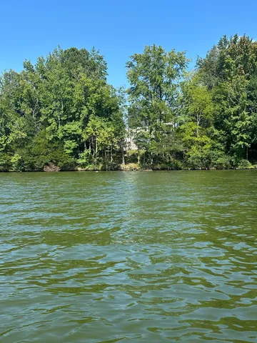 $899,000 | 73 Cypress Point Drive, Winchester, TN 37398