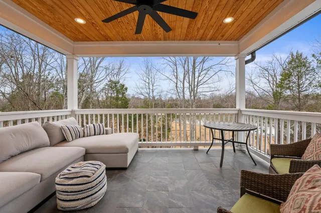 $899,000 | 73 Cypress Point Drive, Winchester, TN 37398