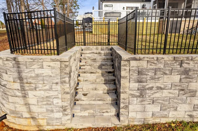 $899,000 | 73 Cypress Point Drive, Winchester, TN 37398