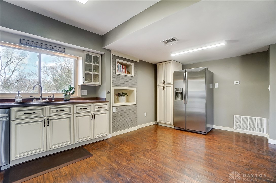 4780 Bigger Road Kettering, OH 45440 - Photo 14 of 27 Gallery Image 14