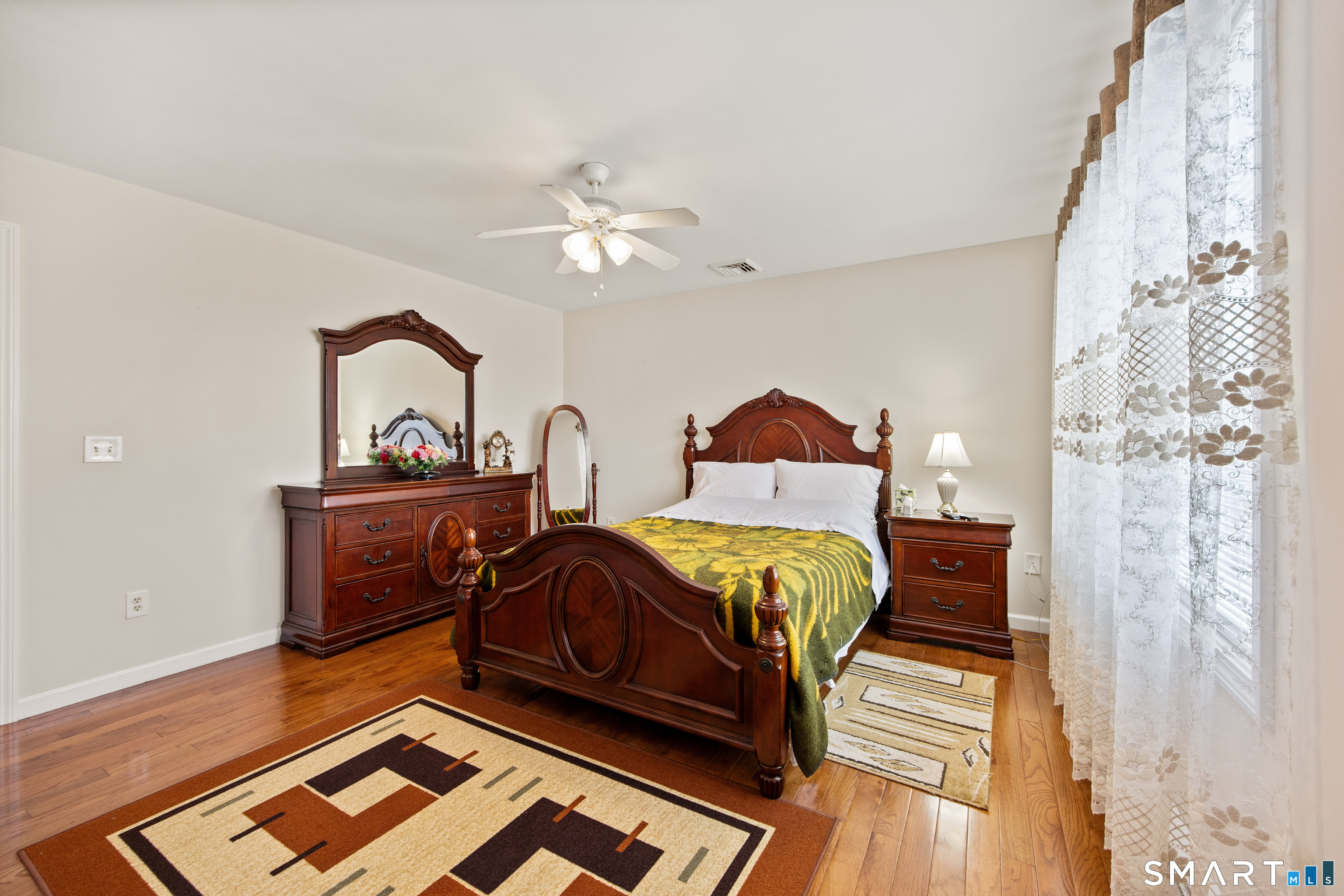 124 Russell Street Waterbury, CT 06708 - Photo 18 of 28 Gallery Image 18