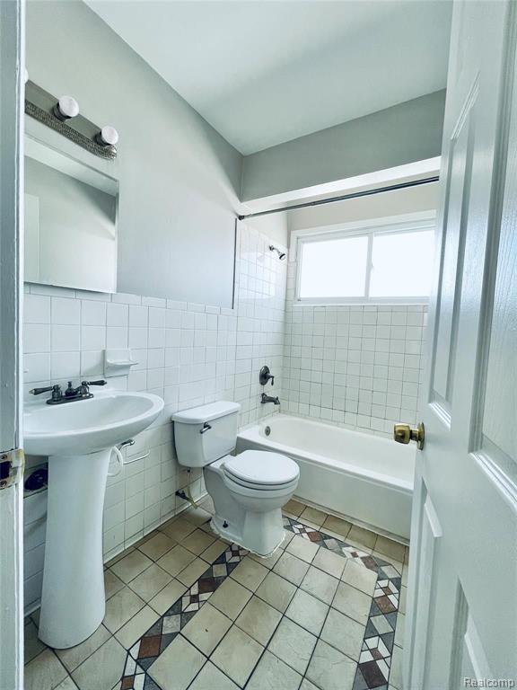22005 David Avenue Eastpointe, MI 48021 - Photo 11 of 19