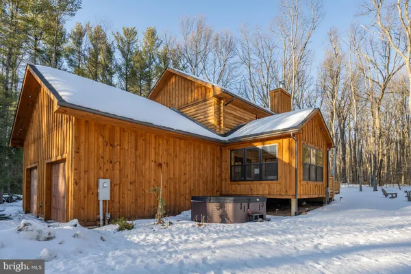 $930,000 | 62 Whispering Pines Lane, Oakland, MD 21550