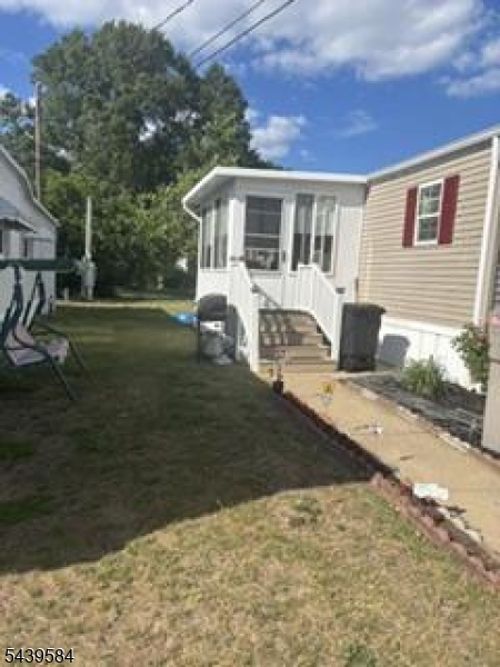 65 Locust Grove Hazlet, NJ 07730 - Photo 17 of 21