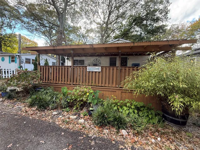 $225,000 | 15 Whalers Path, Baiting Hollow, NY 11933